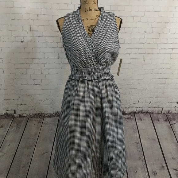 Hope & Harlow Dresses & Skirts - HOPE & HARLOW Ghingham Sleeveless Dress